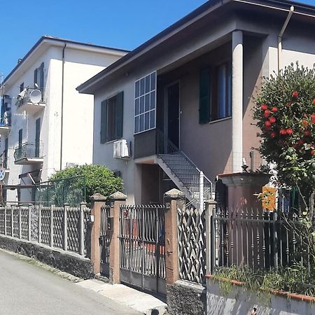 Casa Vacanza Dh 斯培西亚 外观 照片